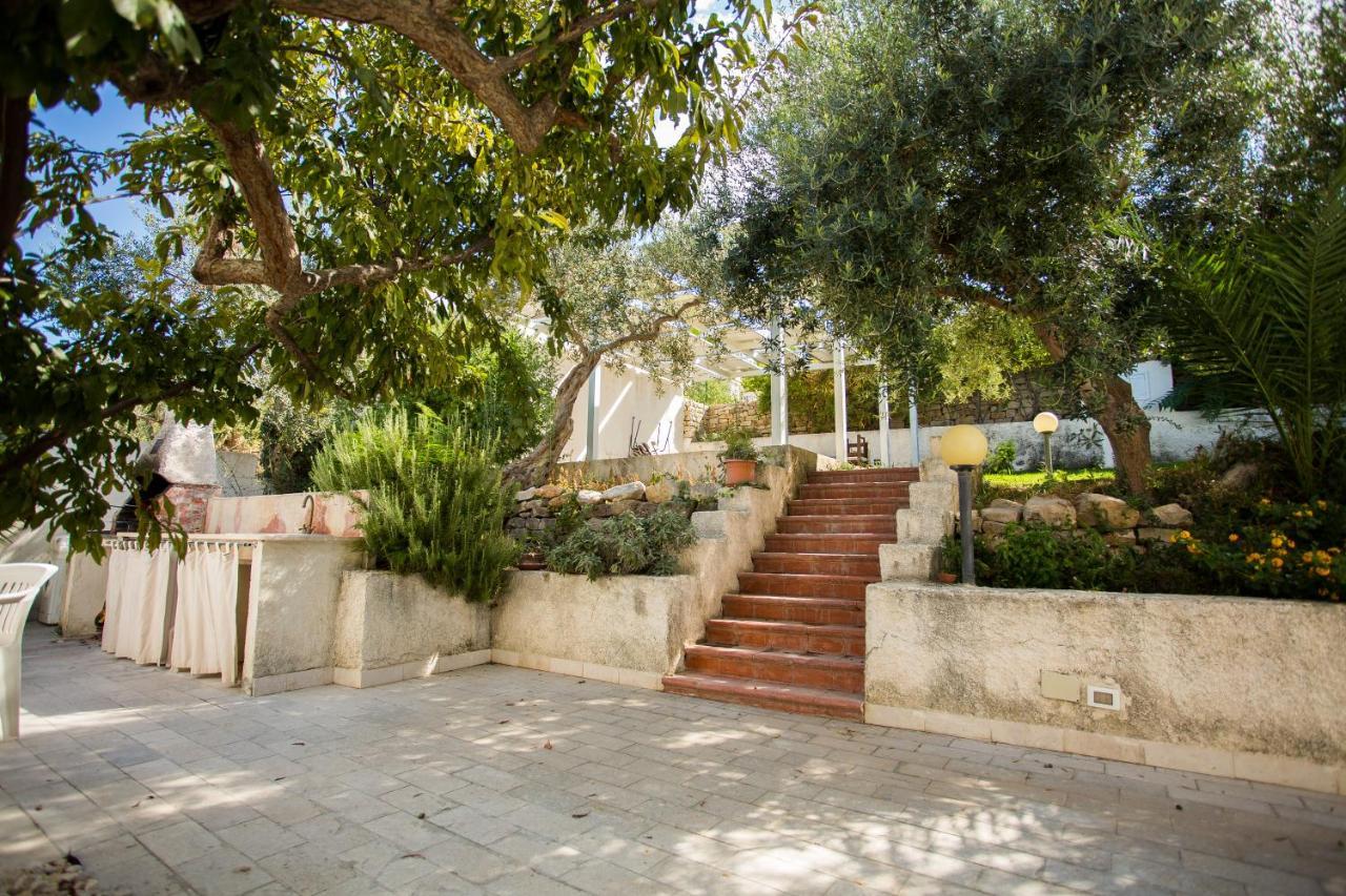 Villa Maria una finestra sul mare con piscina Valderice Esterno foto