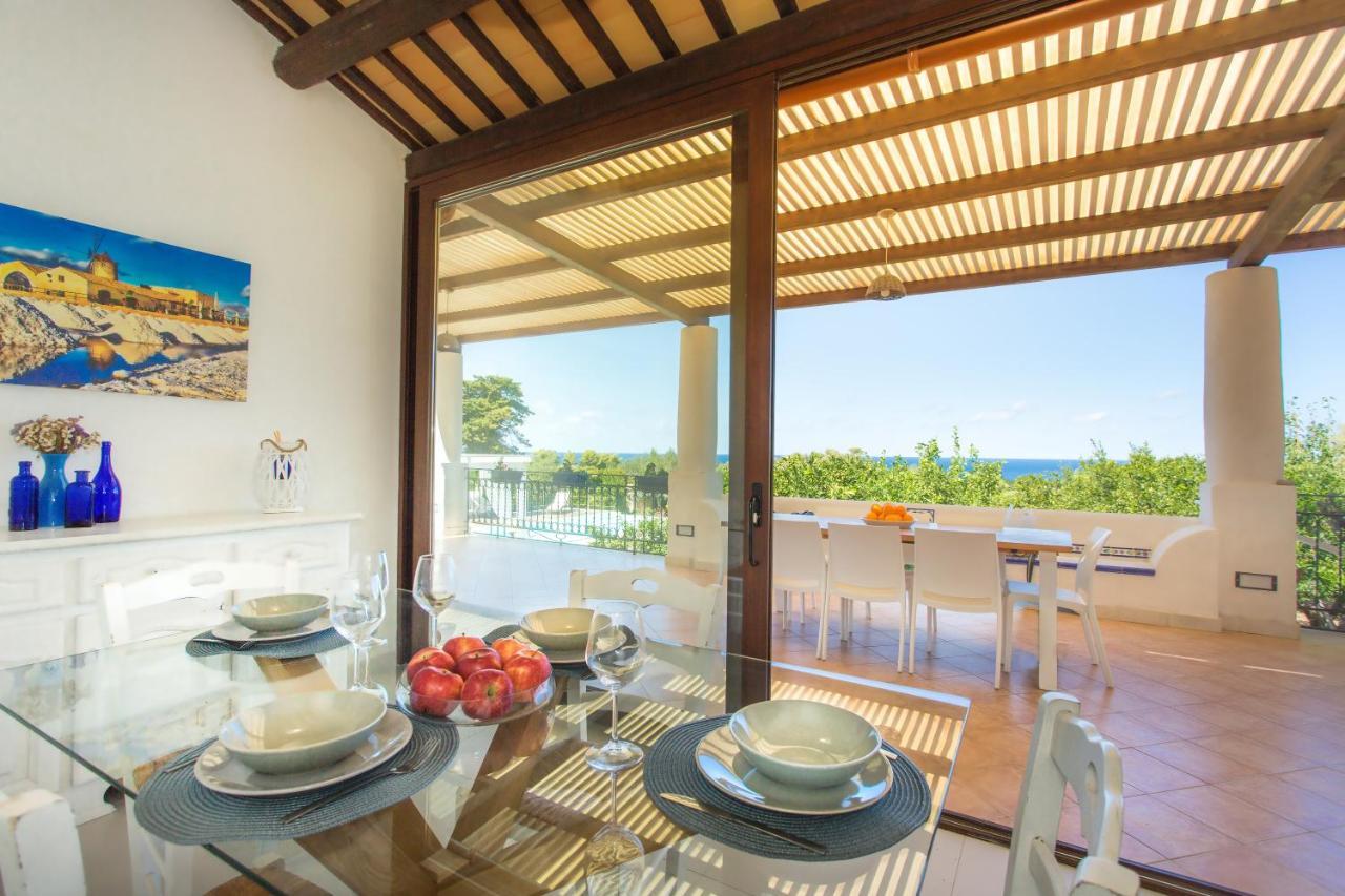 Villa Maria una finestra sul mare con piscina Valderice Esterno foto